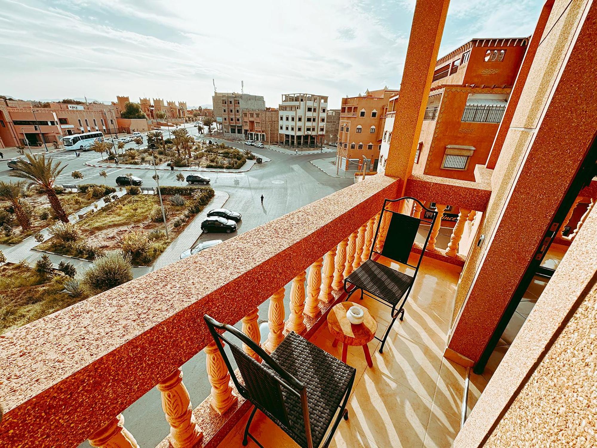 Chay - Appartements A Ouarzazate Eksteriør billede